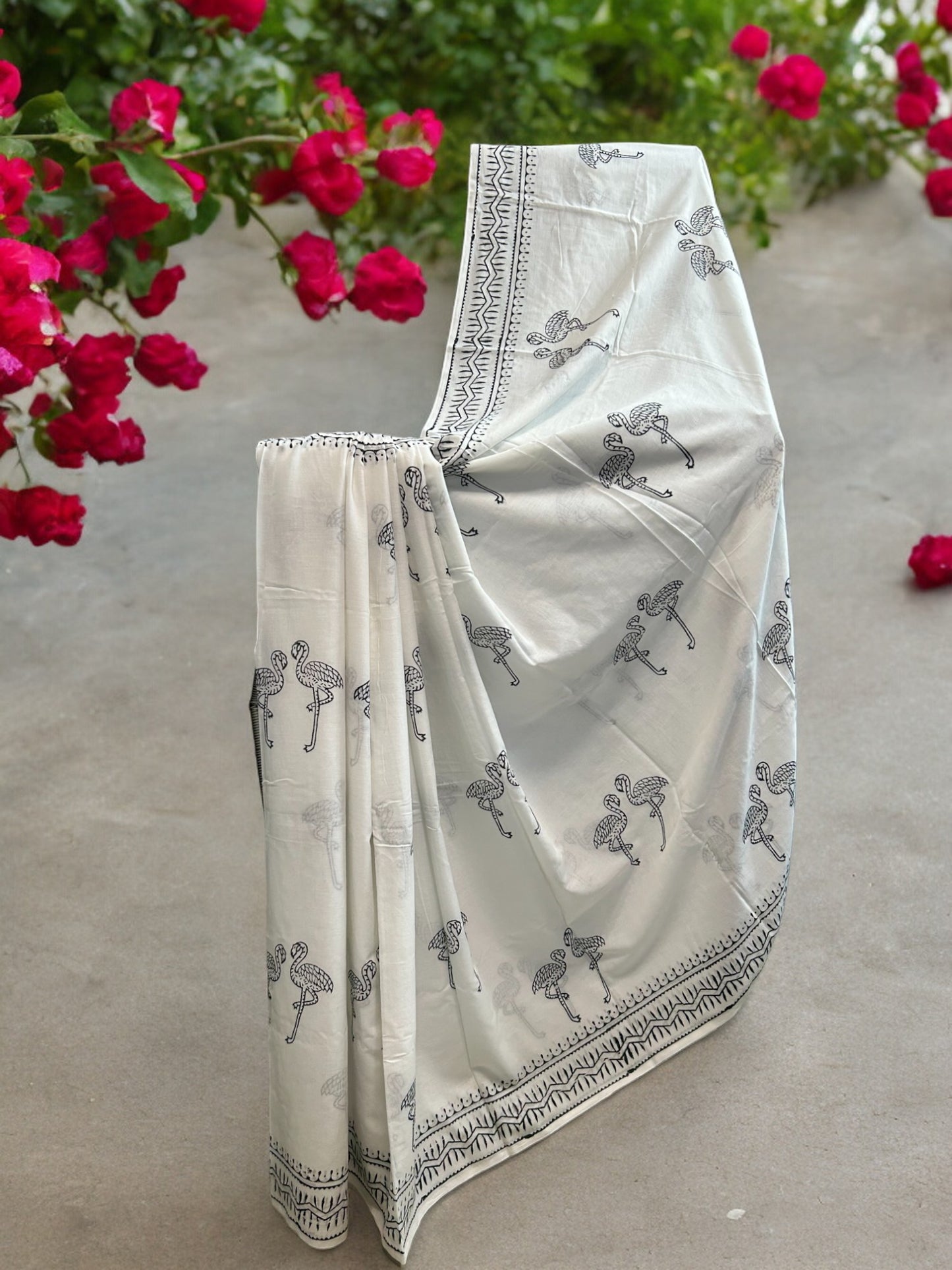Mulmul Chuna Patti Saree