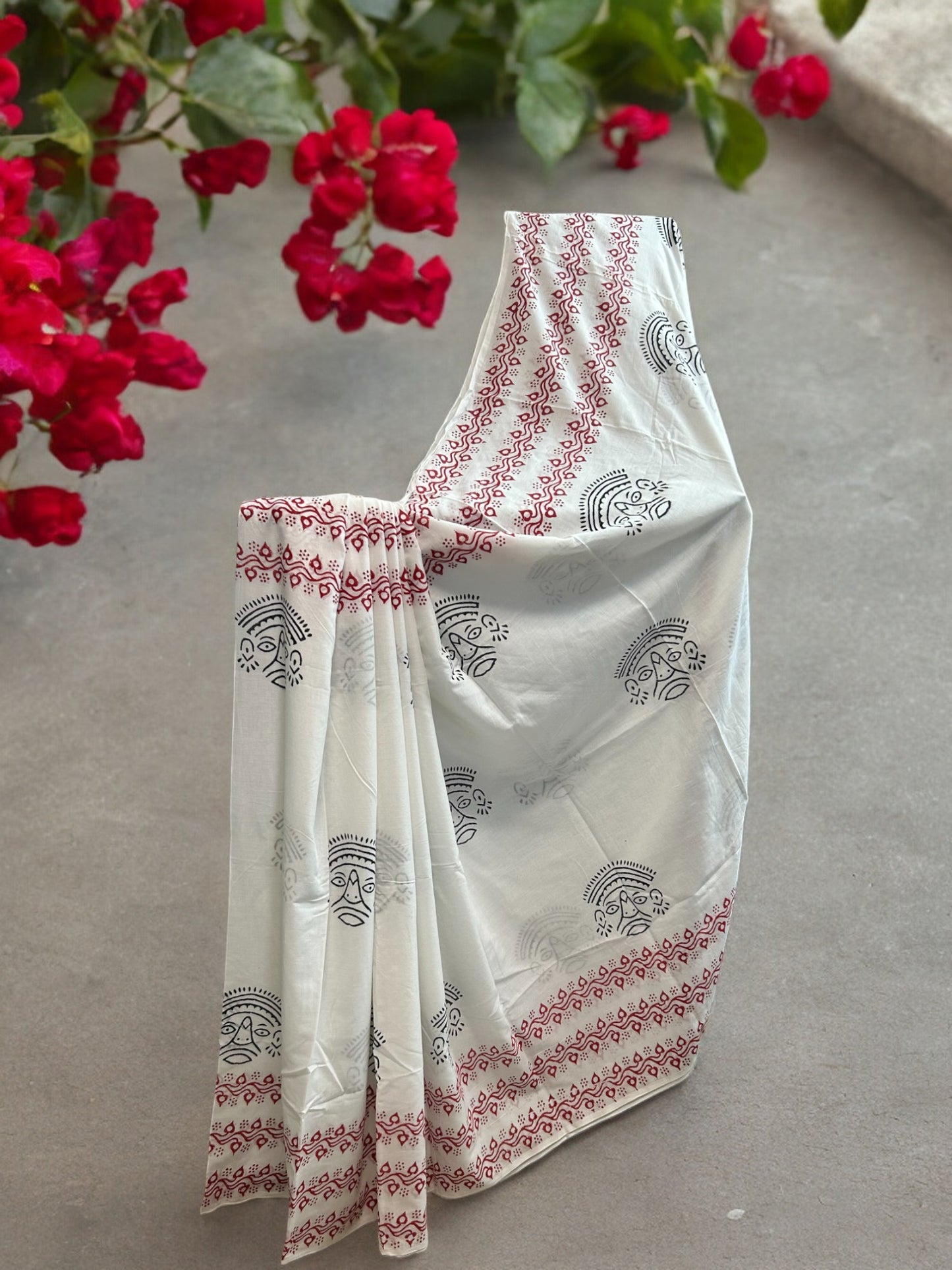 Mulmul Chuna Patti Saree