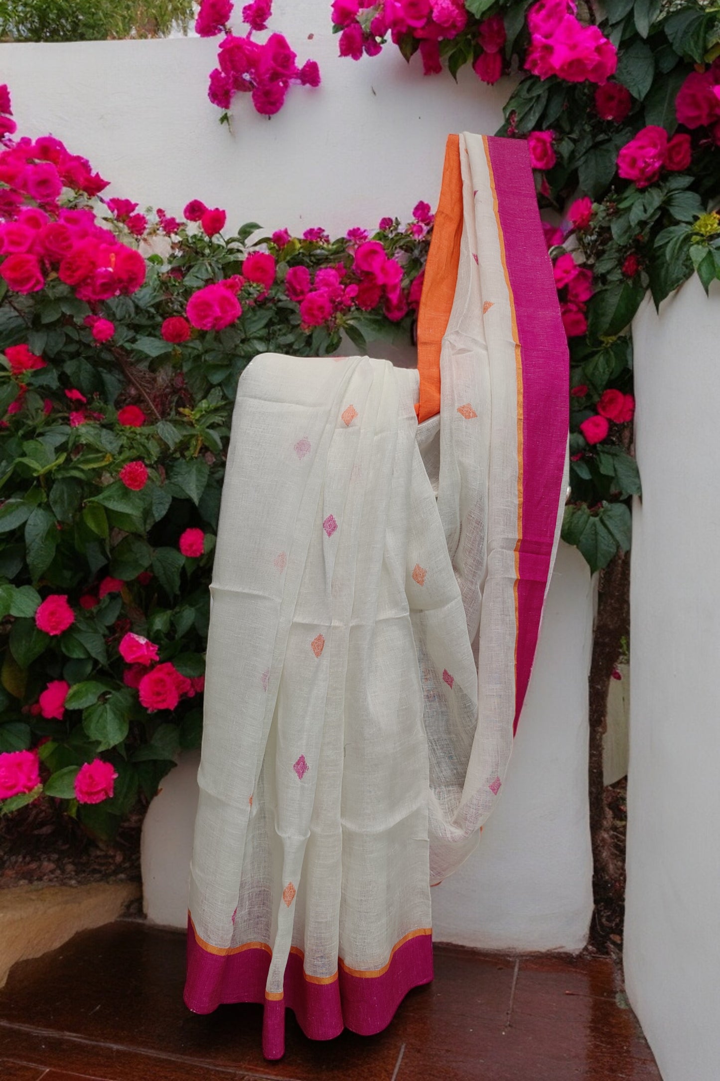 Ganga Jamuna Linen - White