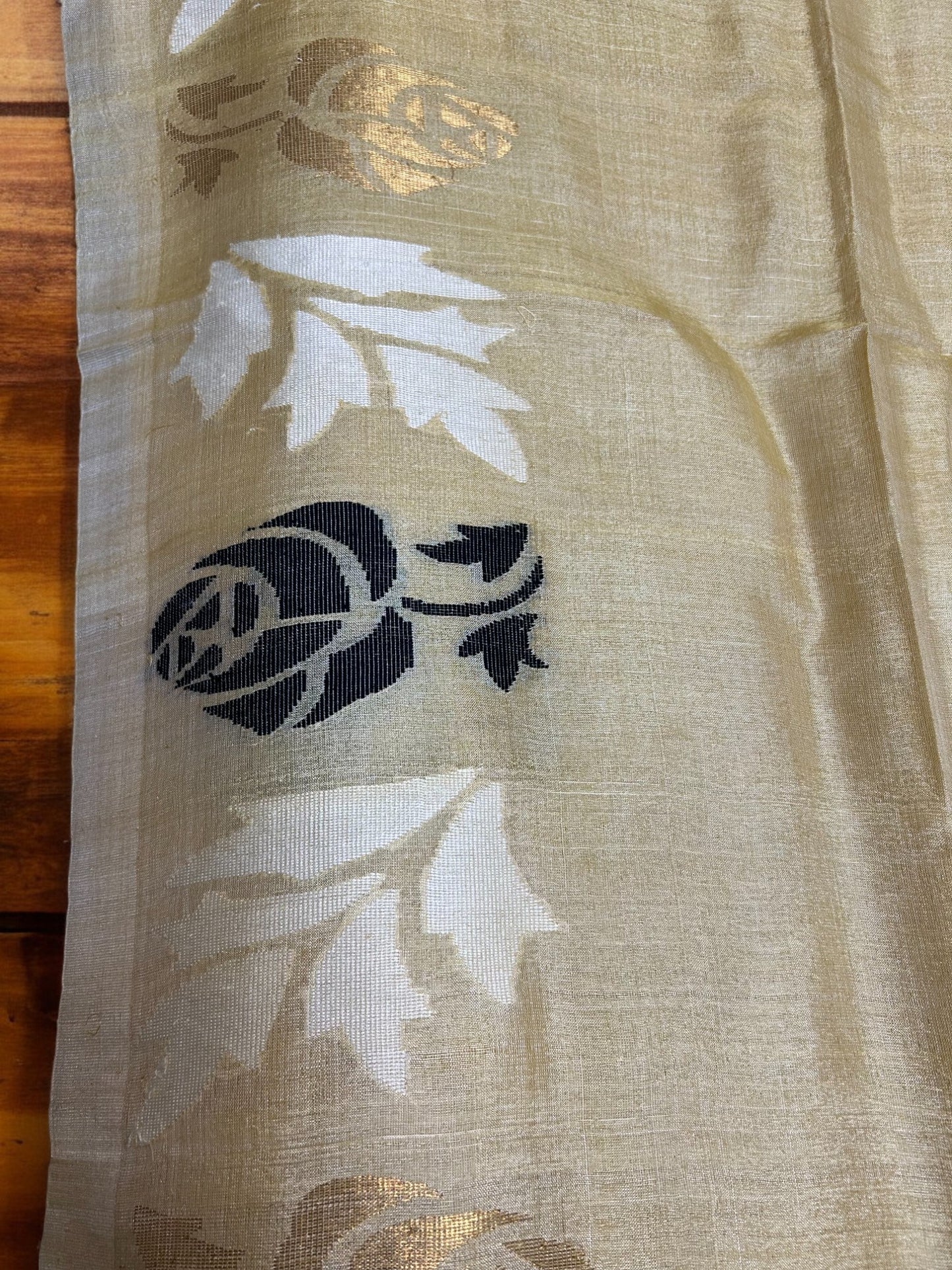 Pure Tussar silk Jamdani Rose - Beige