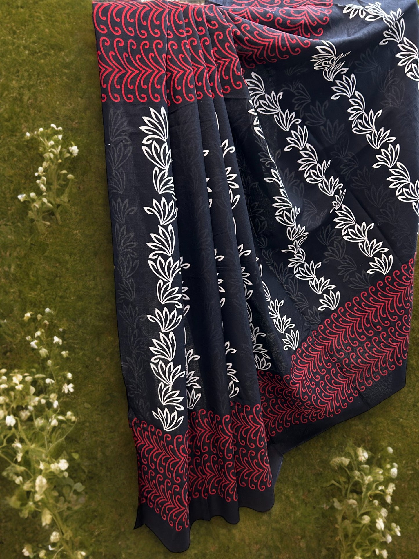 Mulmul Chuna Patti Saree
